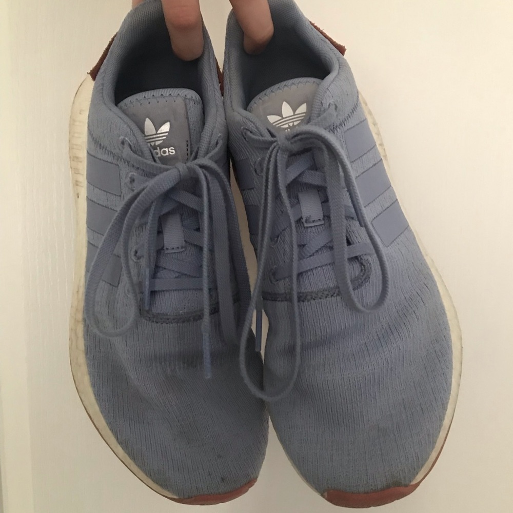 Womens’s adidas purple NMD R1